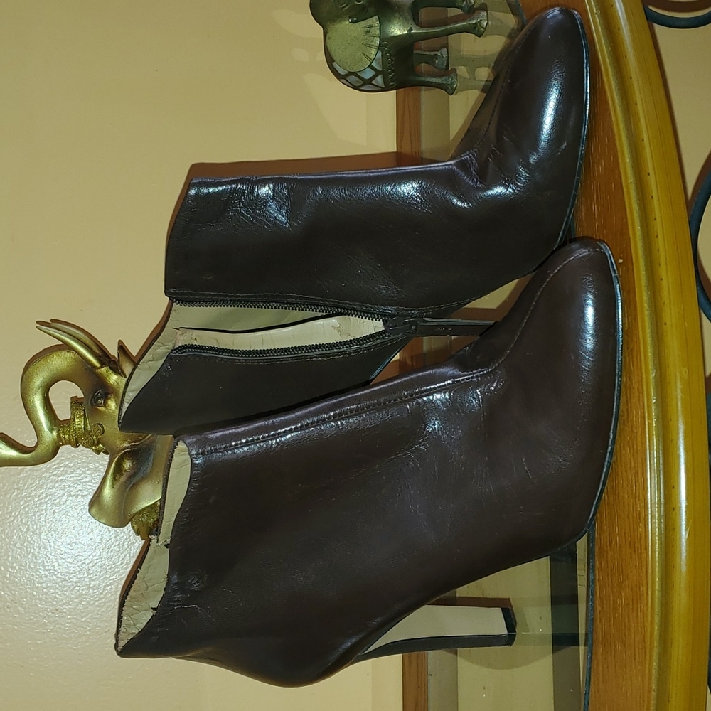 Nine West size 11 Brown ankle booties